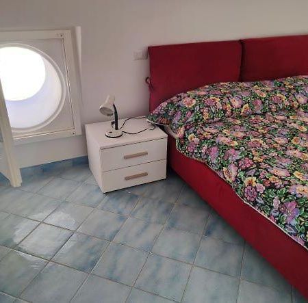 Visitponza - La Tana Di Bacco Apartment ภายนอก รูปภาพ